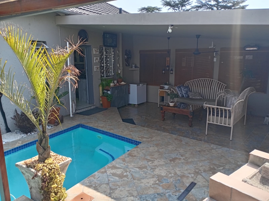 3 Bedroom Property for Sale in Strubenvale Gauteng