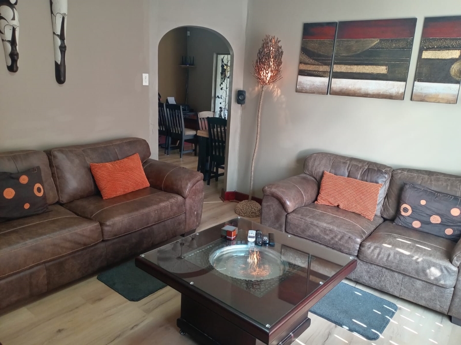 3 Bedroom Property for Sale in Strubenvale Gauteng