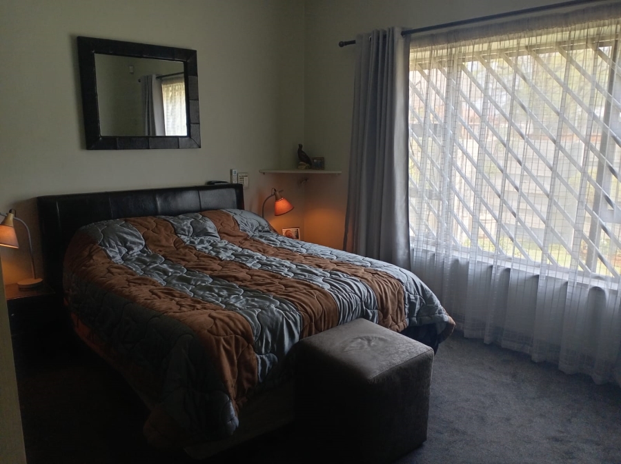 3 Bedroom Property for Sale in Strubenvale Gauteng