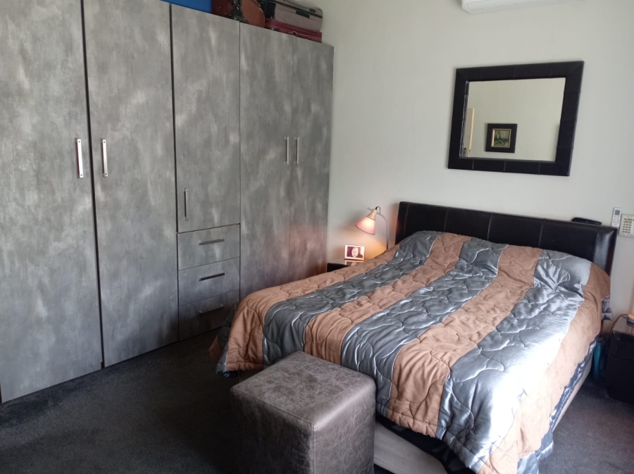 3 Bedroom Property for Sale in Strubenvale Gauteng