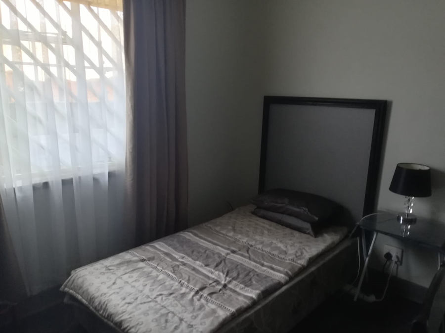 3 Bedroom Property for Sale in Strubenvale Gauteng