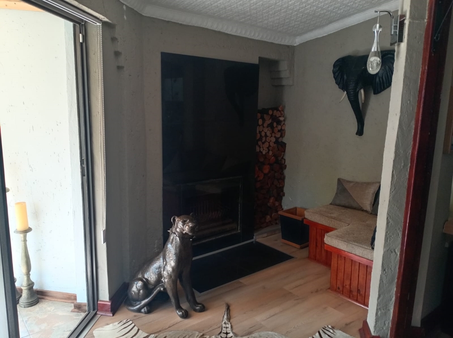 3 Bedroom Property for Sale in Strubenvale Gauteng