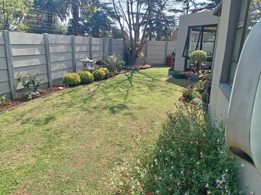 3 Bedroom Property for Sale in Strubenvale Gauteng
