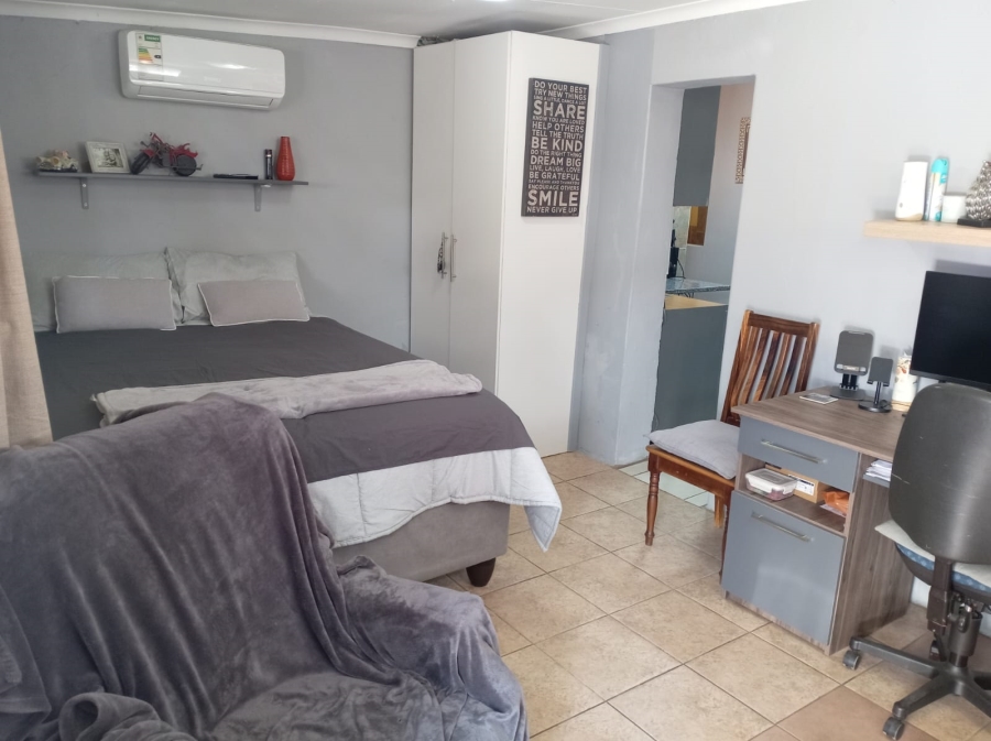 3 Bedroom Property for Sale in Strubenvale Gauteng