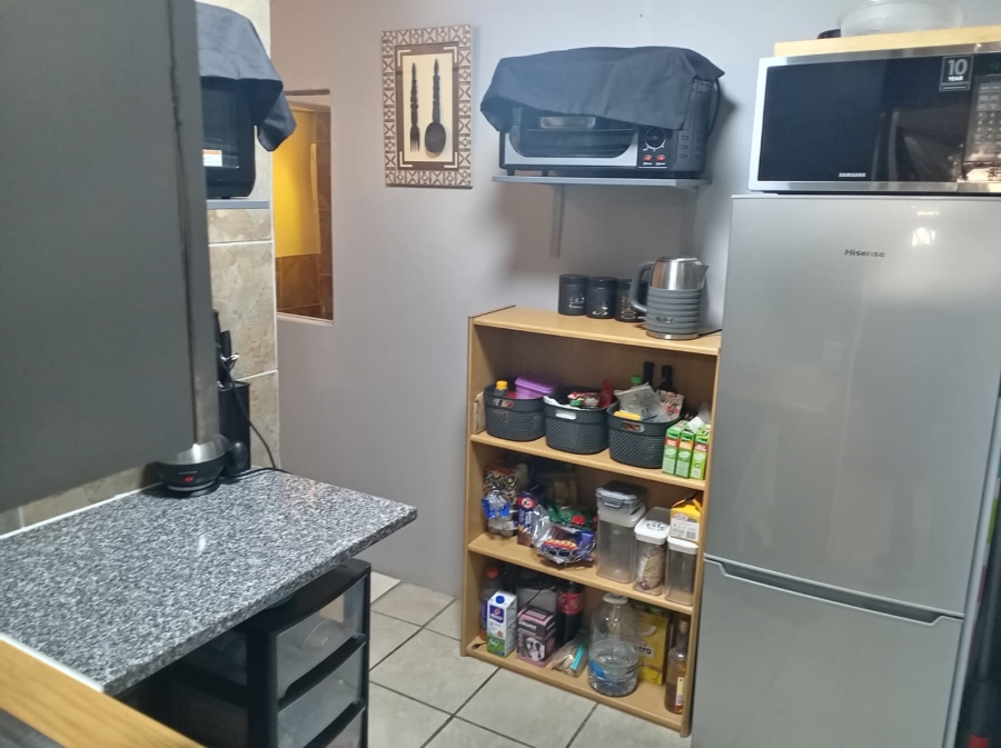 3 Bedroom Property for Sale in Strubenvale Gauteng
