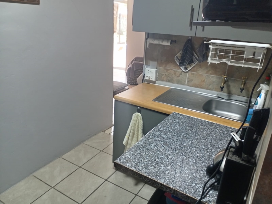 3 Bedroom Property for Sale in Strubenvale Gauteng