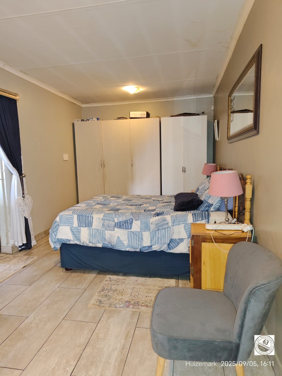 4 Bedroom Property for Sale in Vanderbijlpark Cw 6 Gauteng