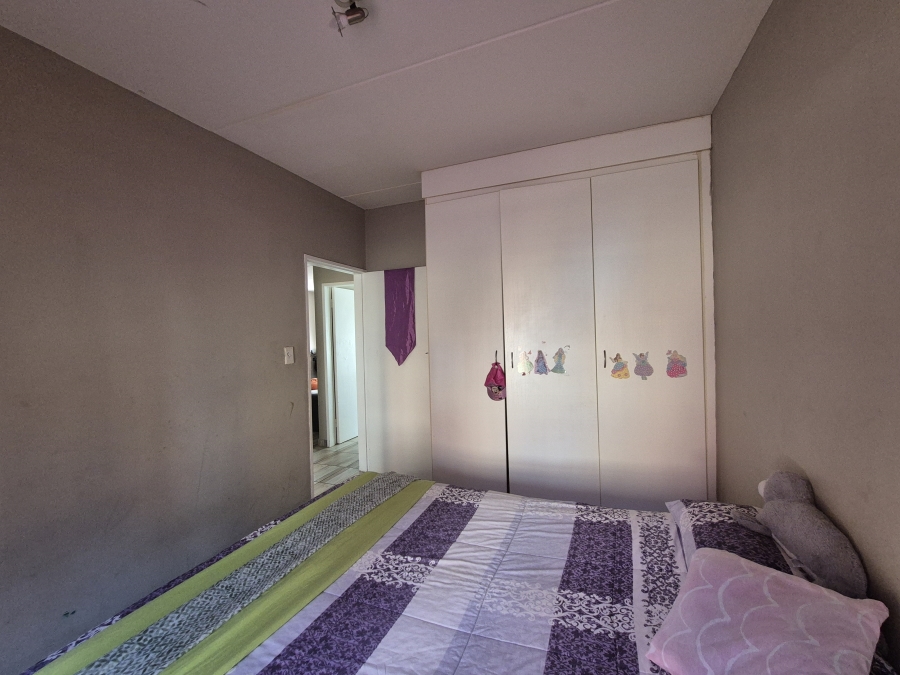2 Bedroom Property for Sale in Sonneveld Gauteng