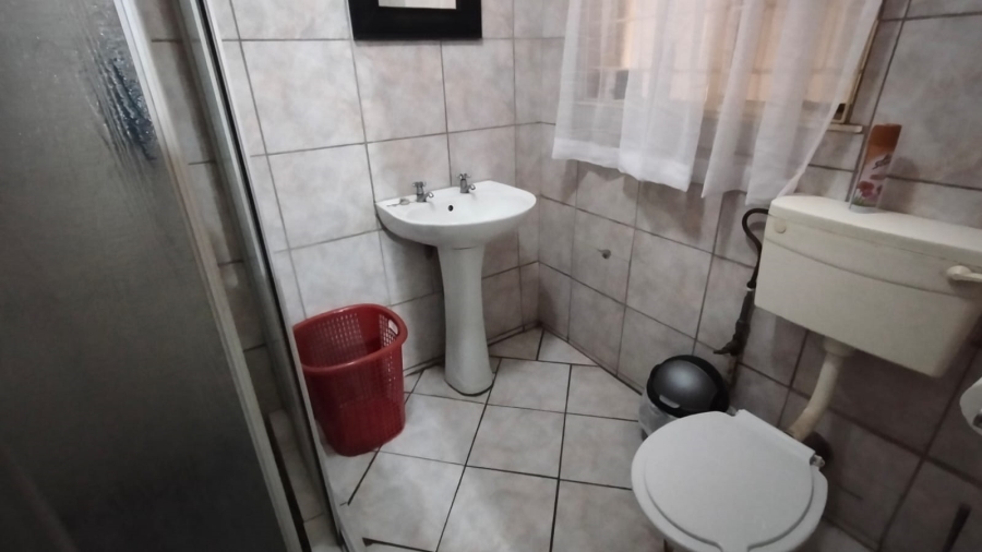 4 Bedroom Property for Sale in Lindhaven Gauteng