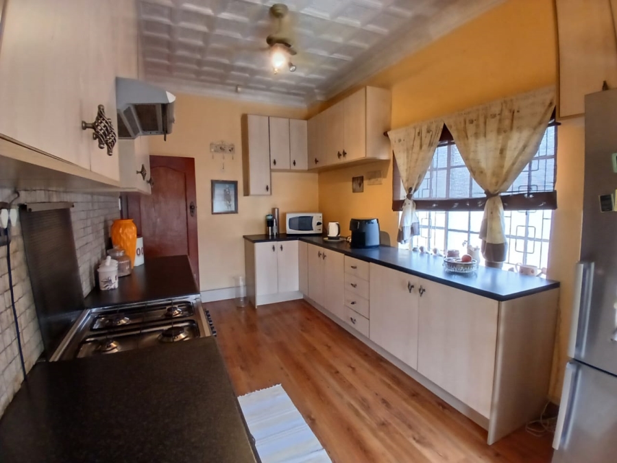 3 Bedroom Property for Sale in Orange Grove Gauteng