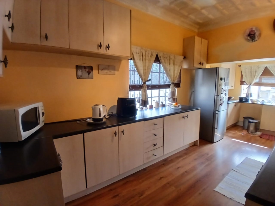 3 Bedroom Property for Sale in Orange Grove Gauteng