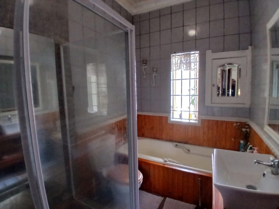3 Bedroom Property for Sale in Orange Grove Gauteng