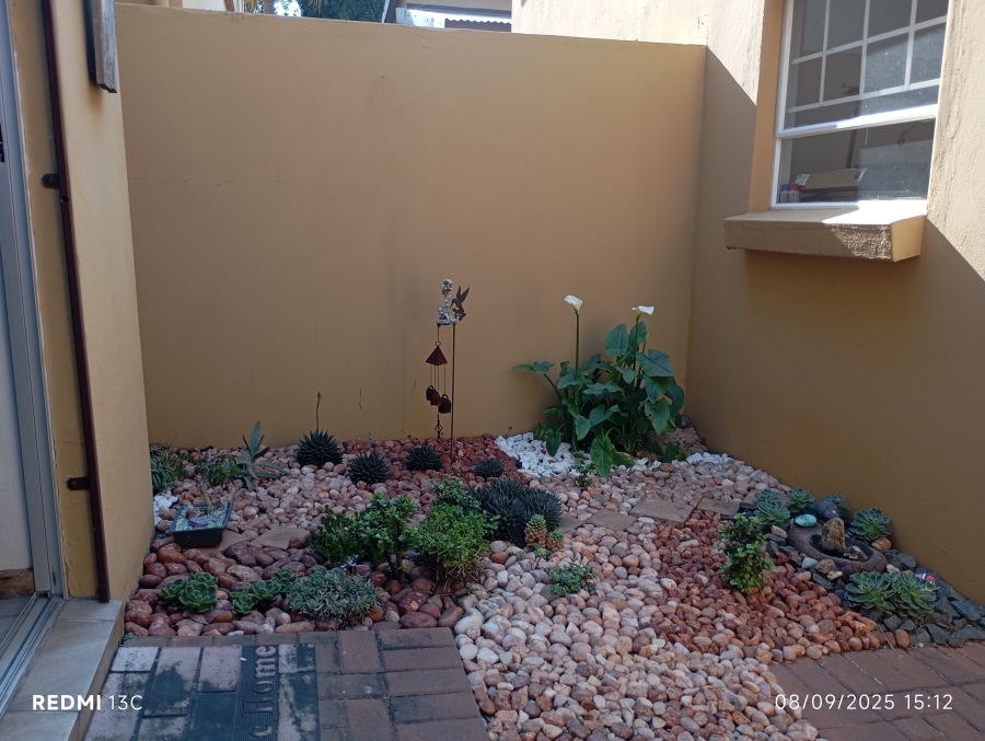2 Bedroom Property for Sale in Rynfield Gauteng