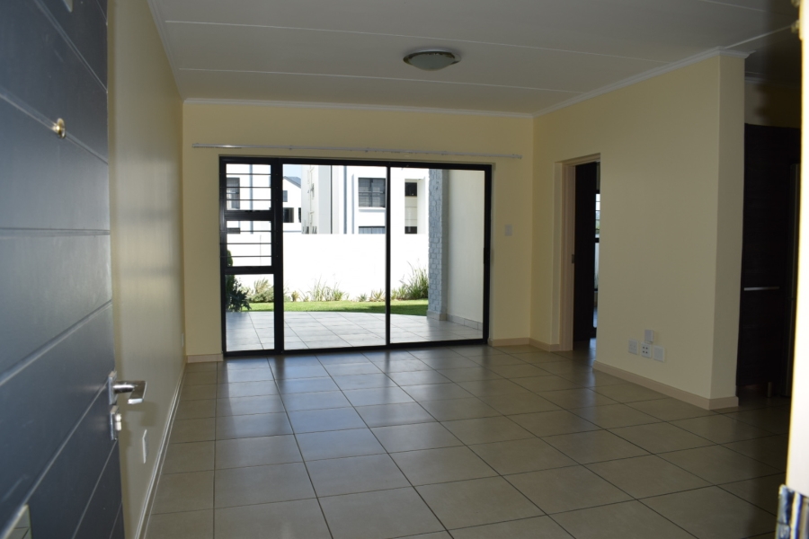 To Let 3 Bedroom Property for Rent in Petervale Gauteng