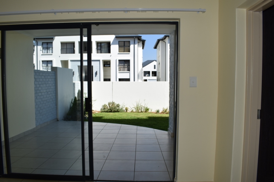 To Let 3 Bedroom Property for Rent in Petervale Gauteng