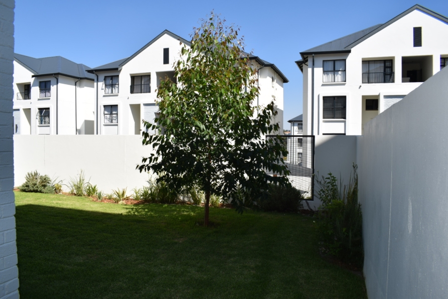 To Let 3 Bedroom Property for Rent in Petervale Gauteng