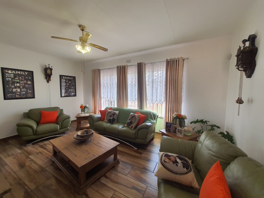 3 Bedroom Property for Sale in Vanderbijlpark SE 6 Gauteng