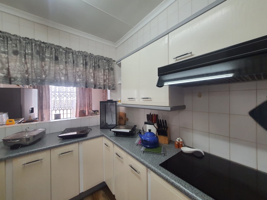 3 Bedroom Property for Sale in Vanderbijlpark SE 6 Gauteng