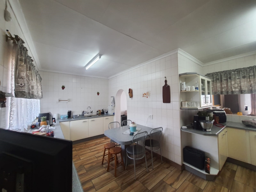 3 Bedroom Property for Sale in Vanderbijlpark SE 6 Gauteng