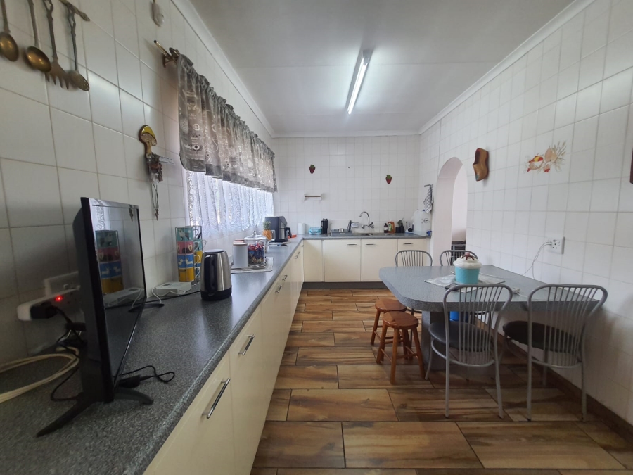 3 Bedroom Property for Sale in Vanderbijlpark SE 6 Gauteng