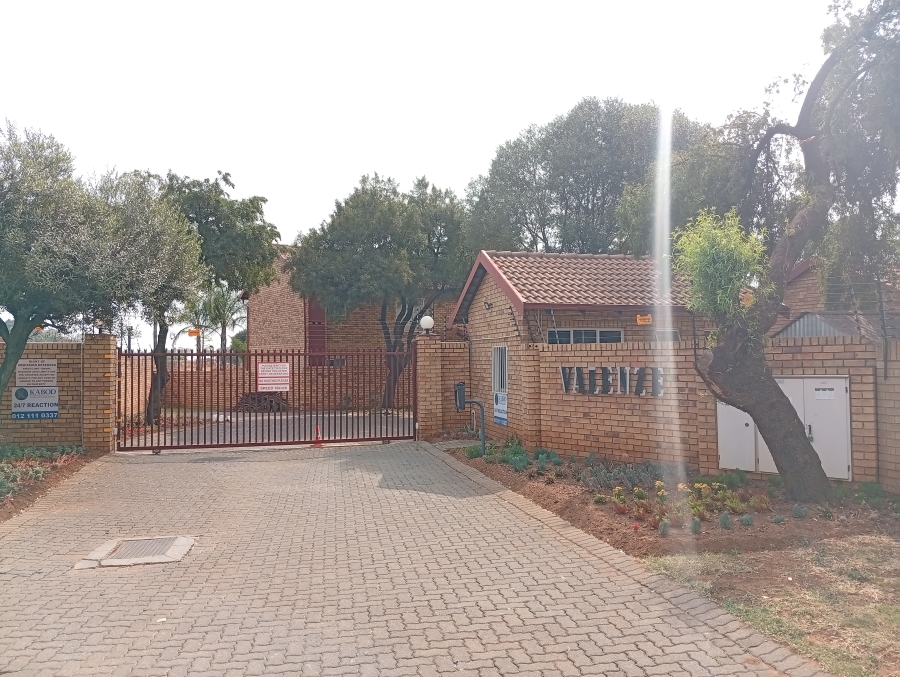2 Bedroom Property for Sale in Equestria Gauteng