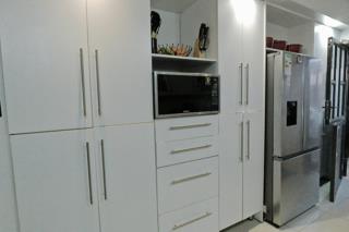 5 Bedroom Property for Sale in The Orchards Gauteng