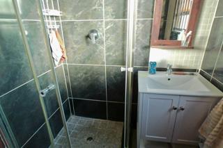 5 Bedroom Property for Sale in The Orchards Gauteng