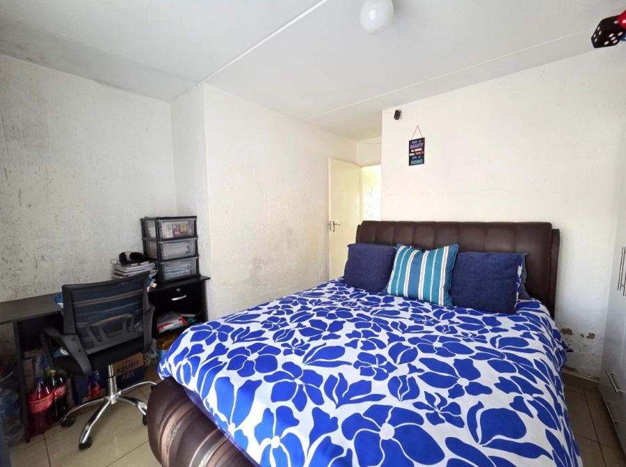 2 Bedroom Property for Sale in Mondeor Gauteng
