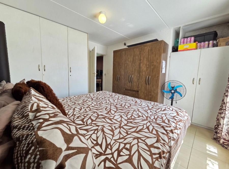 2 Bedroom Property for Sale in Mondeor Gauteng