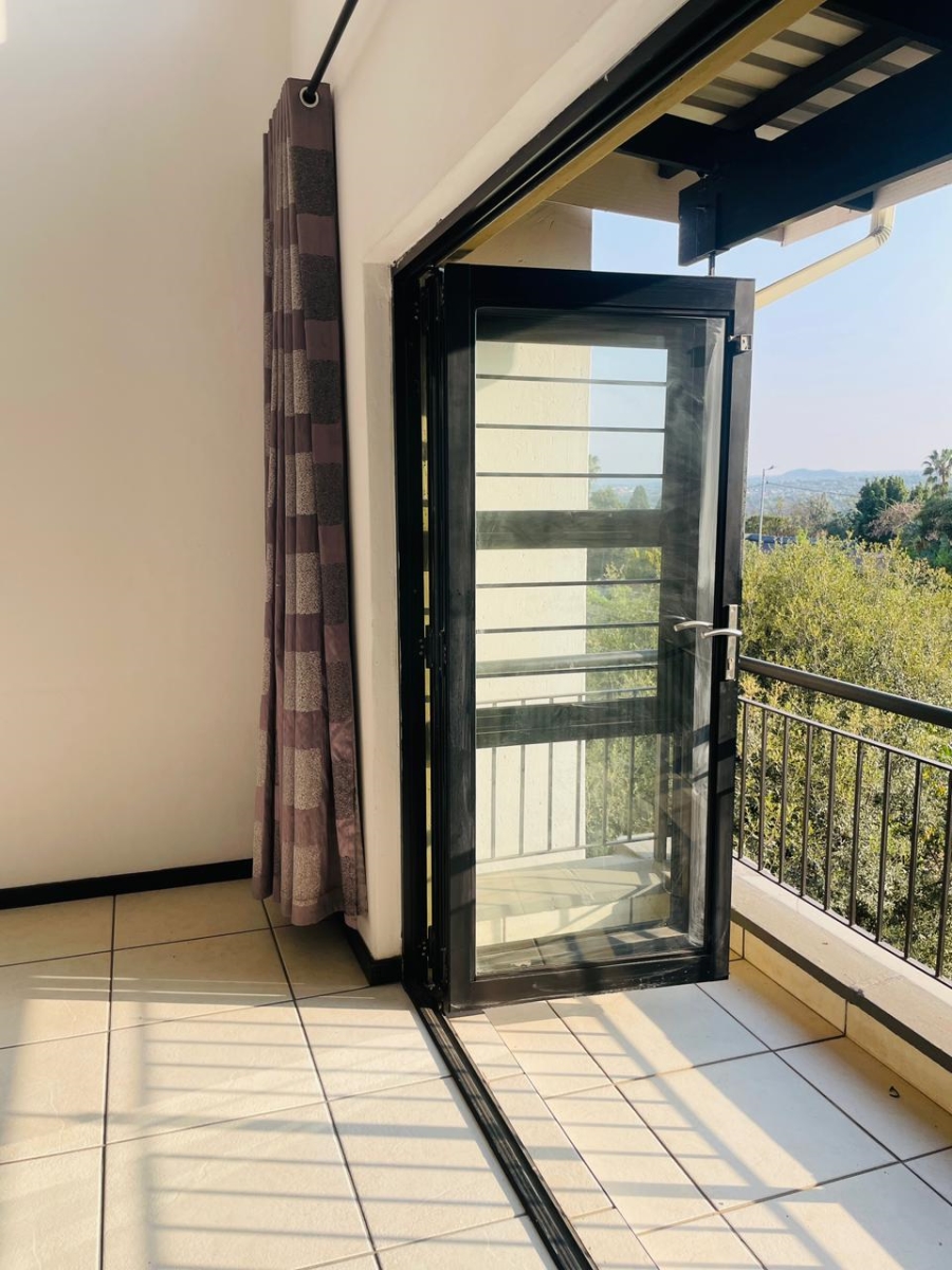 2 Bedroom Property for Sale in Douglasdale Gauteng