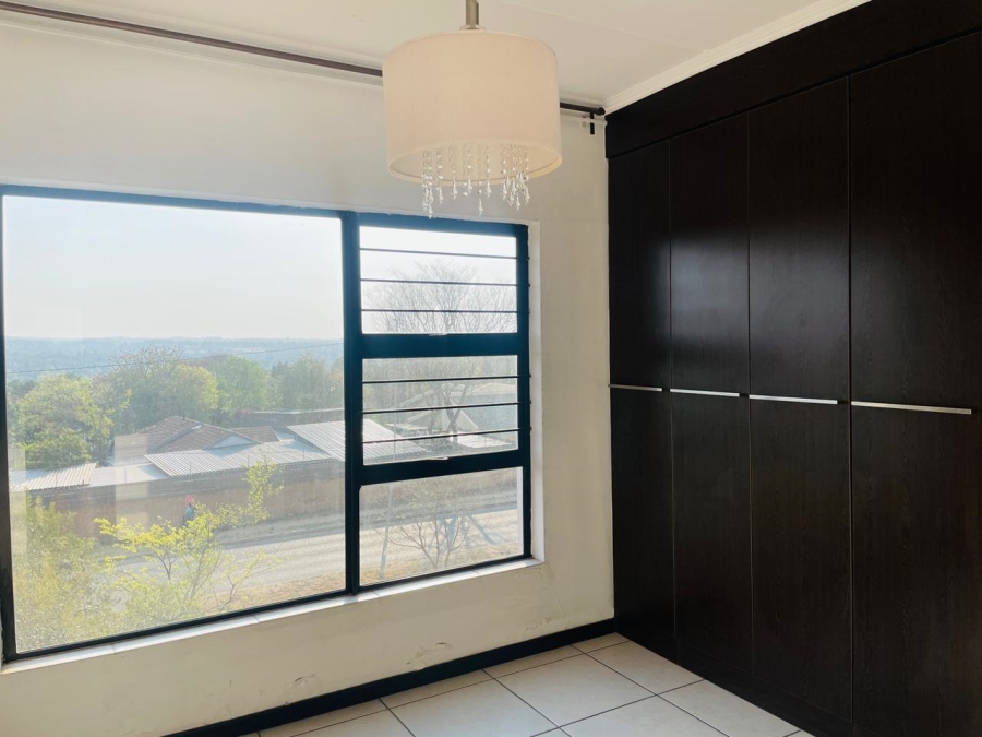 2 Bedroom Property for Sale in Douglasdale Gauteng