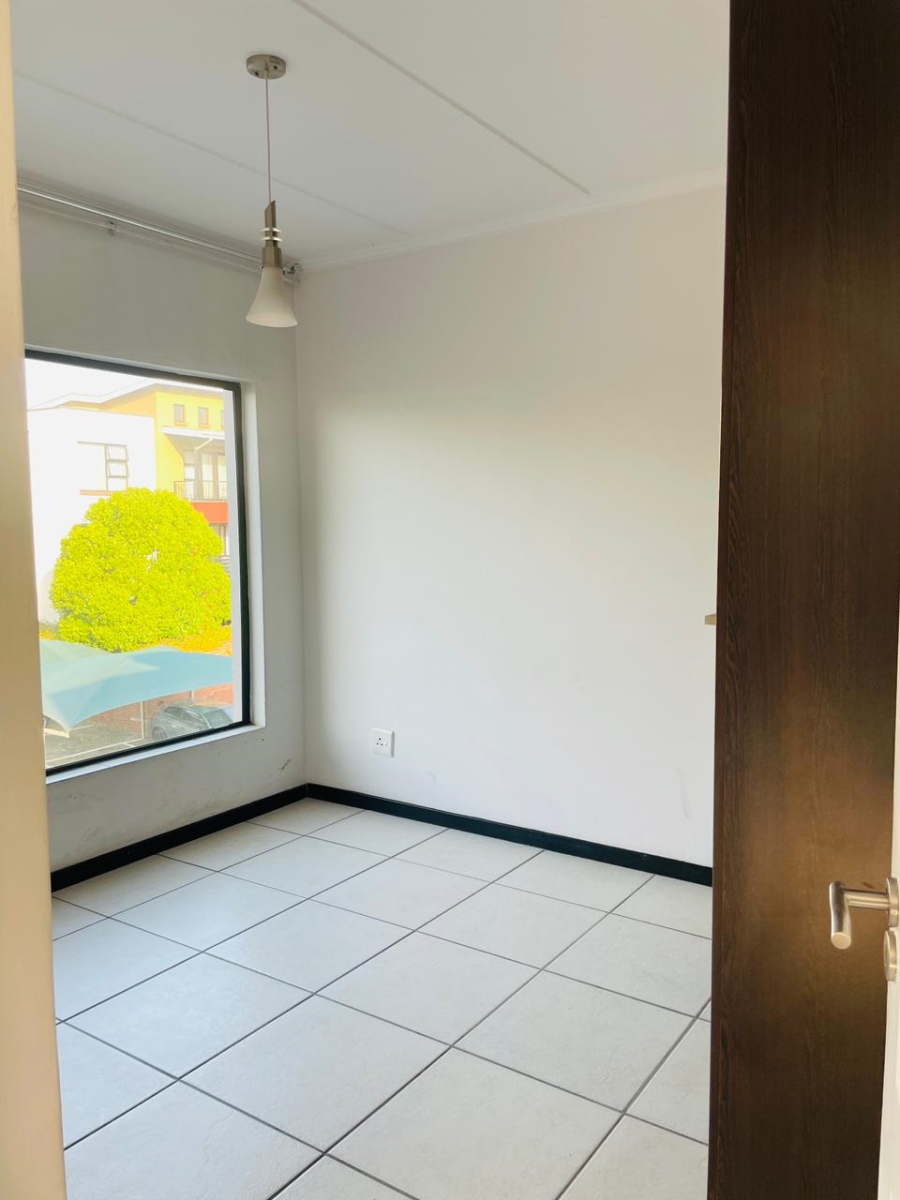 2 Bedroom Property for Sale in Douglasdale Gauteng