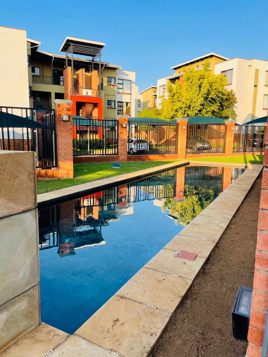 2 Bedroom Property for Sale in Douglasdale Gauteng