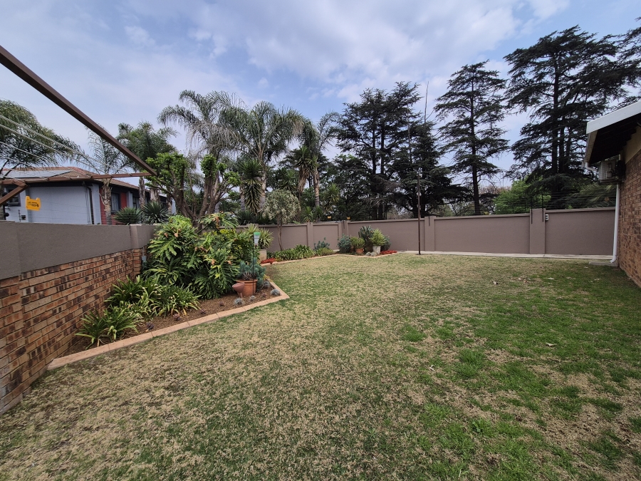 3 Bedroom Property for Sale in Sonneveld Gauteng