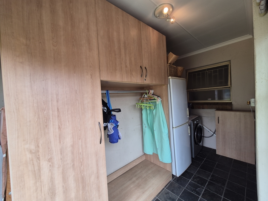 3 Bedroom Property for Sale in Sonneveld Gauteng
