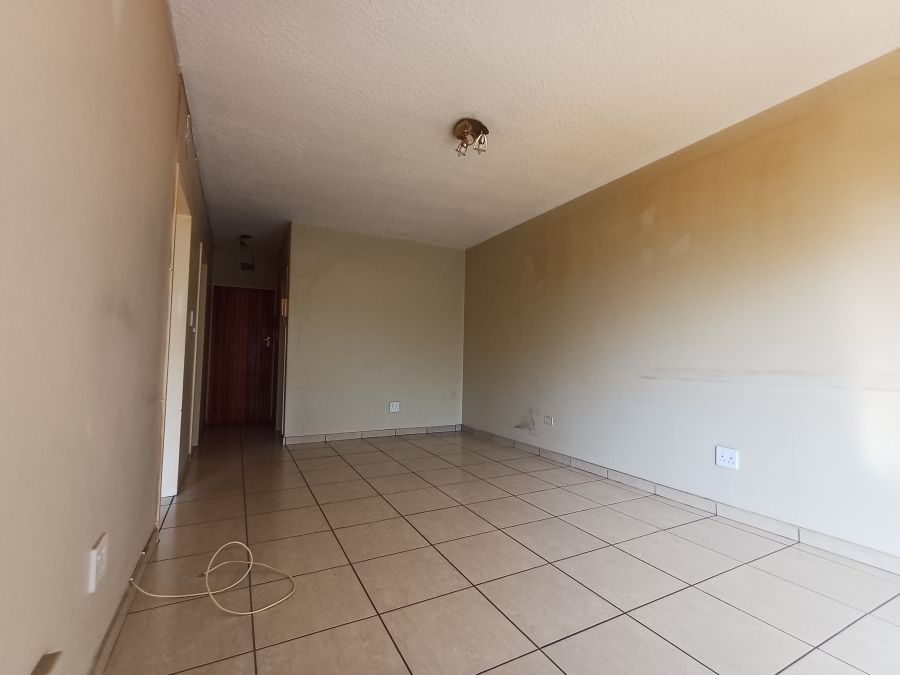 1 Bedroom Property for Sale in Clarens Park Gauteng