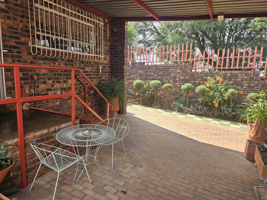 4 Bedroom Property for Sale in Rant En Dal Gauteng