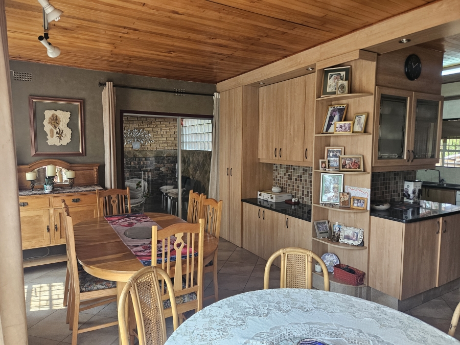 4 Bedroom Property for Sale in Rant En Dal Gauteng