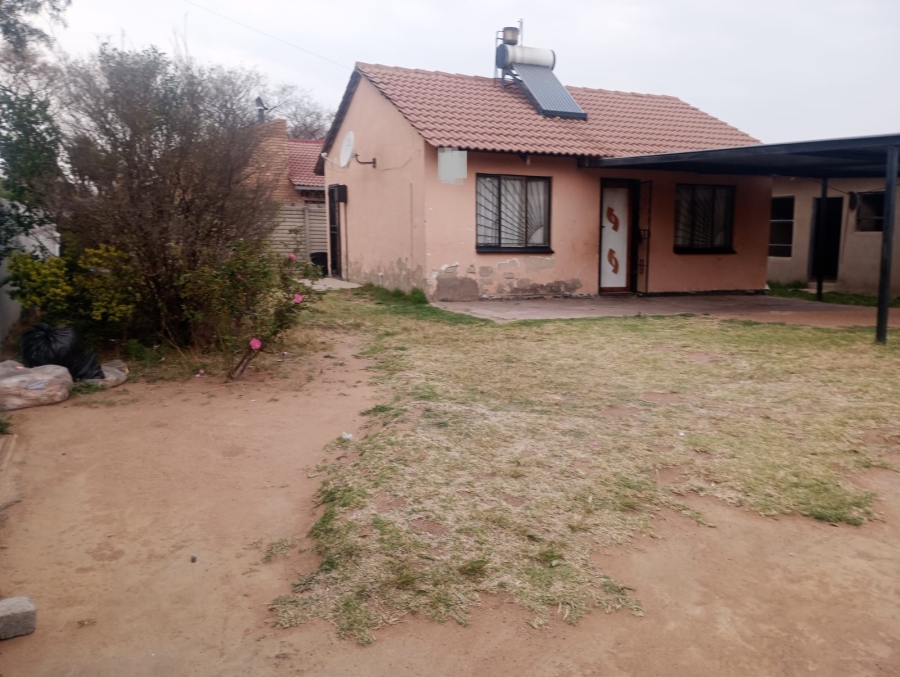5 Bedroom Property for Sale in Windmill Park Gauteng