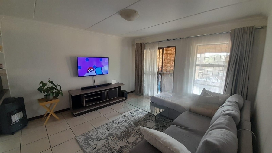 2 Bedroom Property for Sale in Amorosa Gauteng
