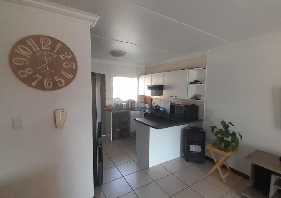 2 Bedroom Property for Sale in Amorosa Gauteng