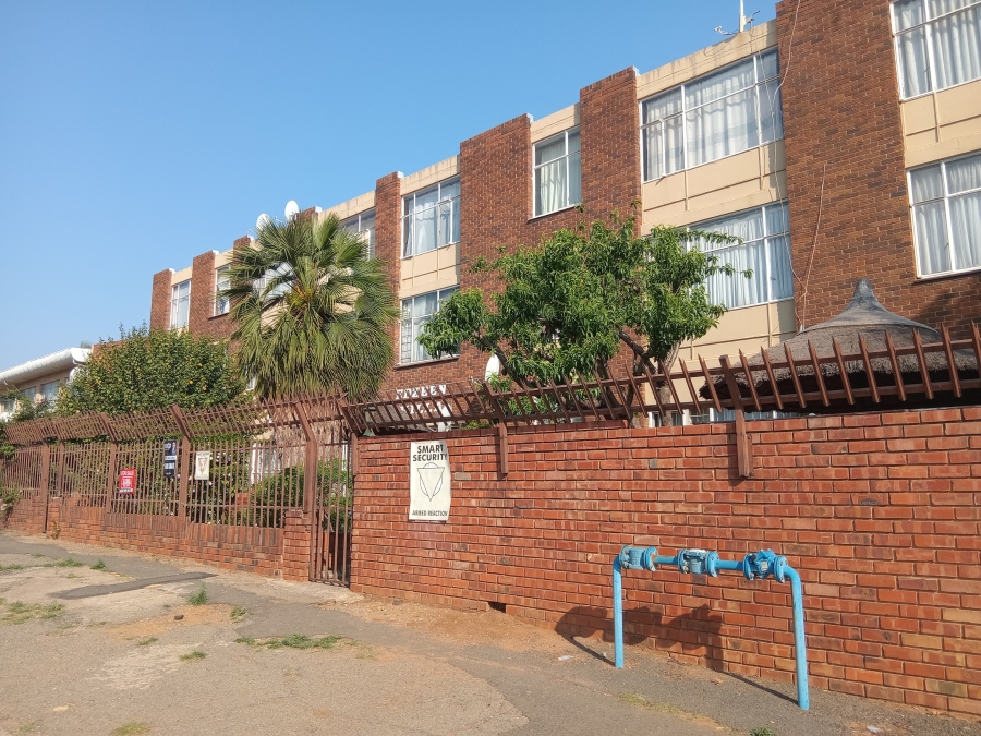 2 Bedroom Property for Sale in Kempton Park Central Gauteng