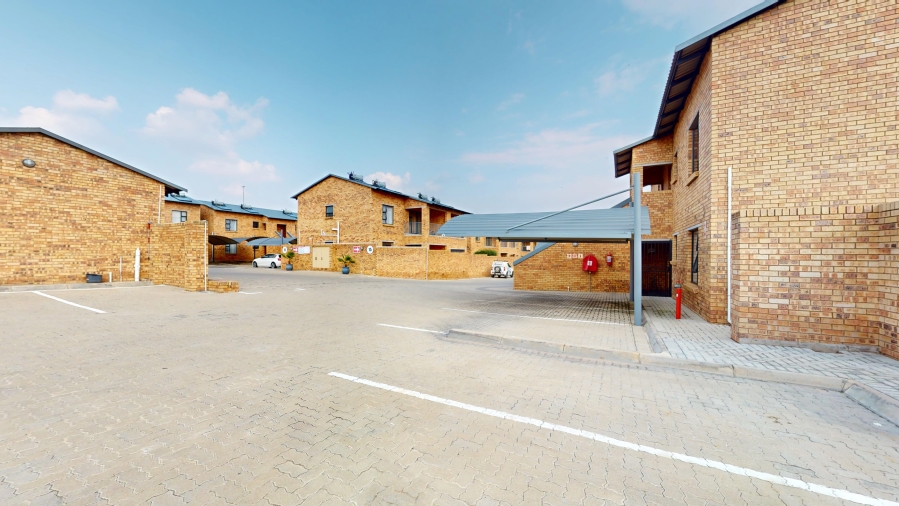 2 Bedroom Property for Sale in Albemarle Gauteng