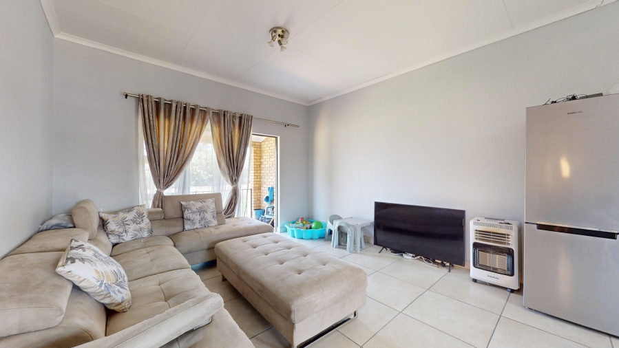 2 Bedroom Property for Sale in Albemarle Gauteng