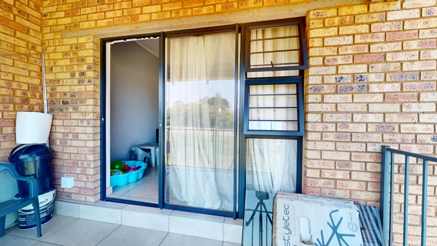2 Bedroom Property for Sale in Albemarle Gauteng