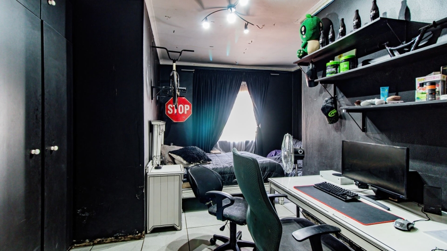 12 Bedroom Property for Sale in Benoni AH Gauteng