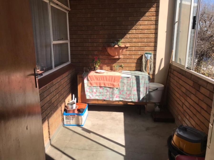 To Let 1 Bedroom Property for Rent in Eastleigh Gauteng