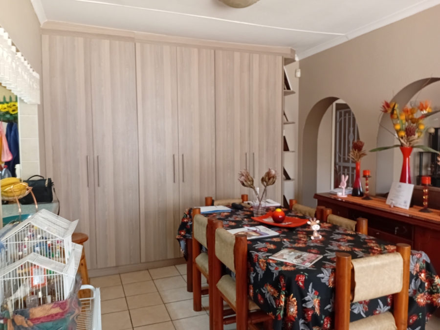 4 Bedroom Property for Sale in Barvallen Gauteng
