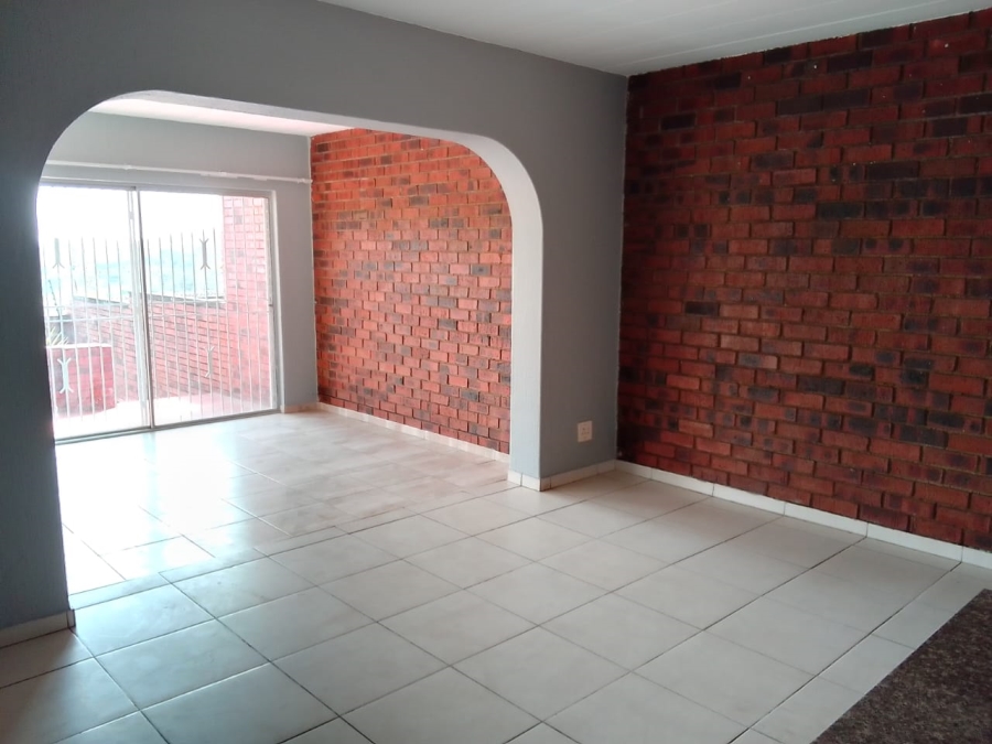 3 Bedroom Property for Sale in Kloofendal Gauteng
