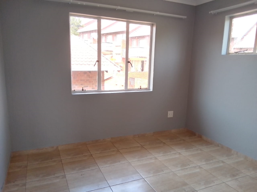 3 Bedroom Property for Sale in Kloofendal Gauteng
